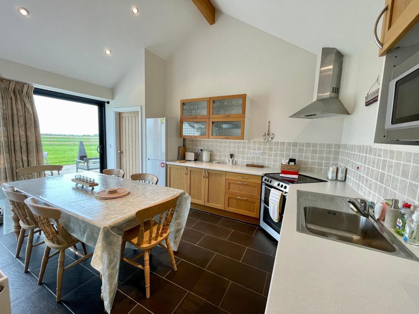 Cosy Barn With Views In Wick Vale Of Glamorgan Exterior foto