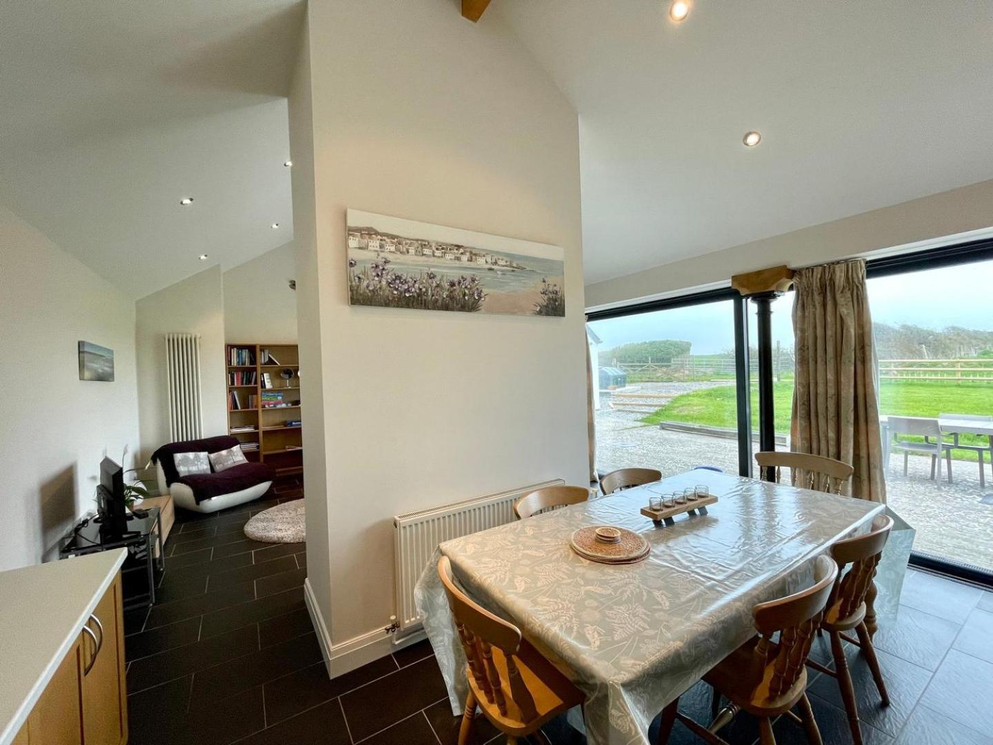 Cosy Barn With Views In Wick Vale Of Glamorgan Exterior foto