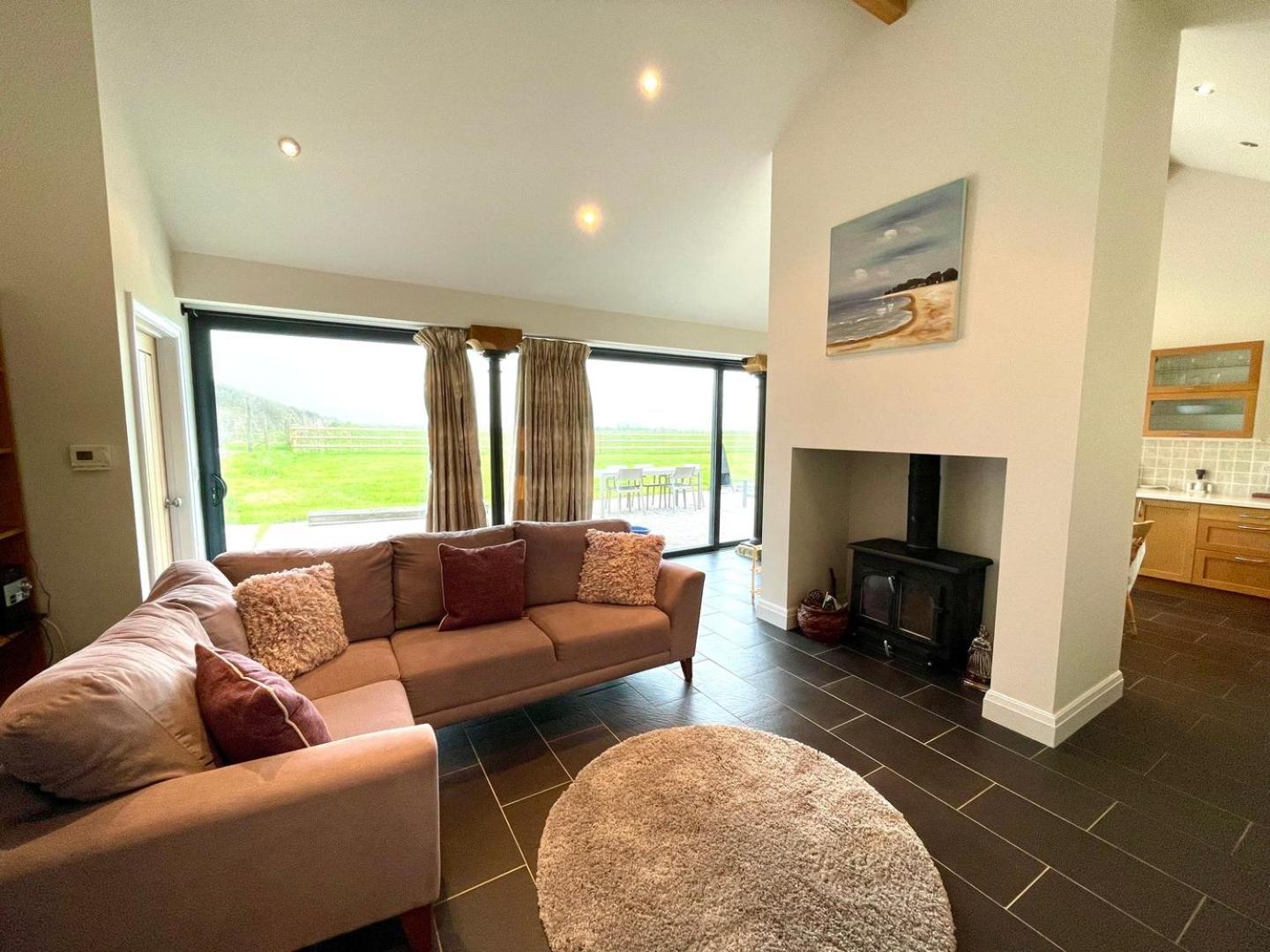 Cosy Barn With Views In Wick Vale Of Glamorgan Exterior foto